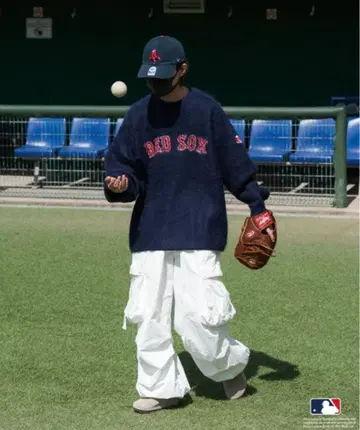 Perushu x MLB 콜라보 니트 풀오버 RED SOX M 사이즈