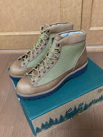 30422 DANNER LIGHT REVIVAL 10