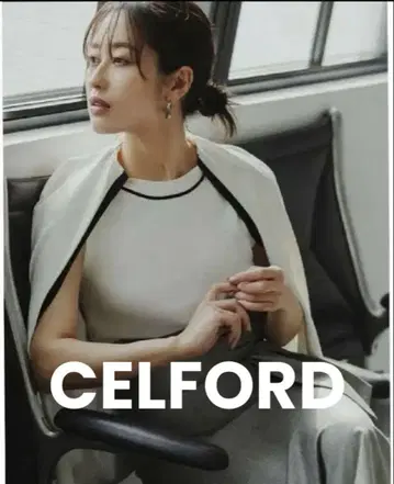 [ CELFORD ] 셀포드 2Way 케이프 풀오버 네이비 새상품급