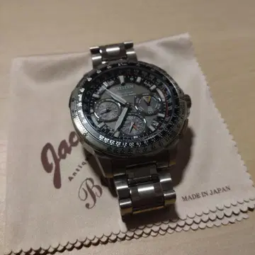 CITIZEN 에코 드라이브 CC9020-54E