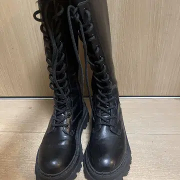 블랙 롱 부츠 레이스업