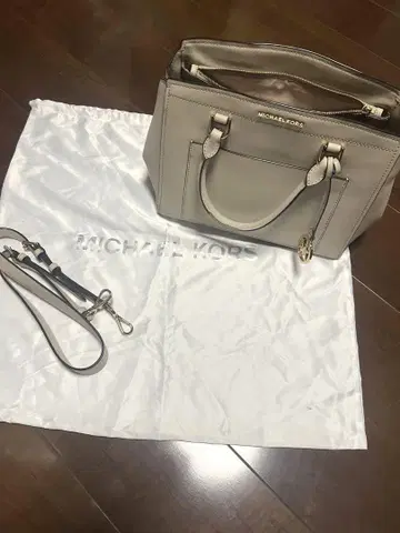 MICHAEL KORS 파크 라지 새첼