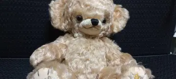 멜리소트사제 테디베어 (진홍색 망토에 금색 바느질)