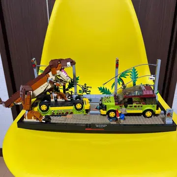LEGO 쥬라기 공원 T.렉스 습격