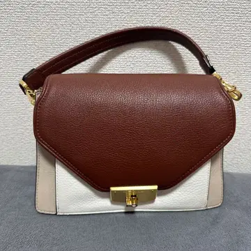 가죽 핸드백 브라운/화이트