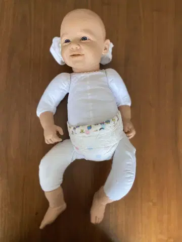 리얼 아기 인형 약 30cm 몸무게 3kg 얼굴, 손, 발 실리콘