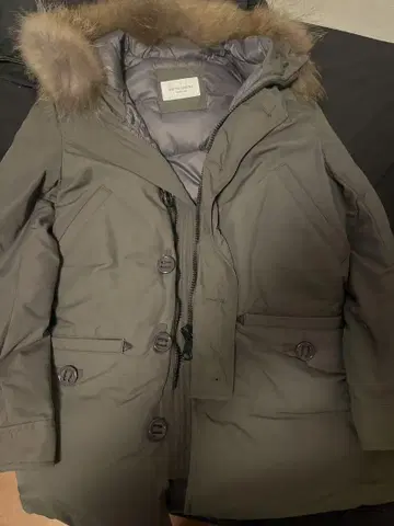 UNITED ARROWS 퍼 달린 다운 자켓