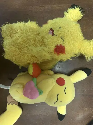피카츄 봉제 인형 2개 세트
