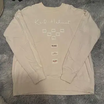 Karl Helmut 옅은 베이지 맨투맨