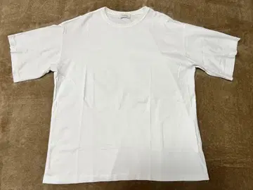 BARNEYS NEW YORK 화이트 T셔츠 반팔