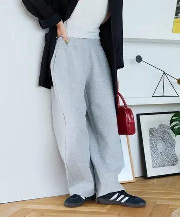 프릭스스토어 새상품 종이상자 맨투맨 커브 팬츠 (S)