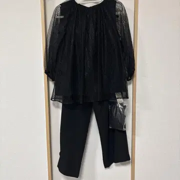 블랙 레이스 셋업