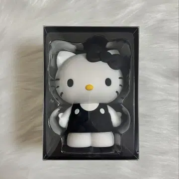 LOWRYSFARM HELLOKITTY 피규어 [ 블랙 ]