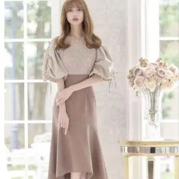 에밀리아 위즈 볼륨 슬리브 헴라인 도킹 원피스 M
