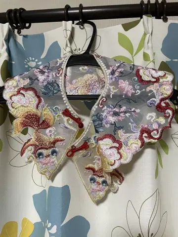 금붕어와 꽃 자수 탈부착 카라