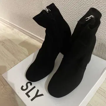 [ 미사용 새상품 ] SLY 숏부츠 블랙 양가죽 지퍼 L 사이즈