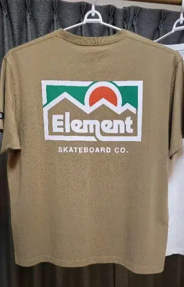 Element 베이지 T셔츠 로고