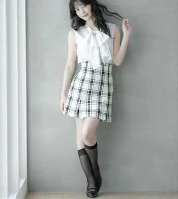 jillby JILLSTUART 박스 플리츠 타이트 미니 스커트