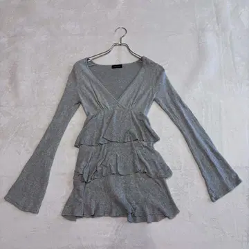 [에고이스트] (F) 니트 티어드 디자인 V넥 플레어 슬리브