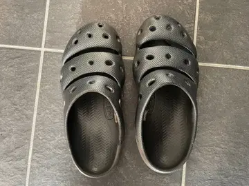 KEEN 요기 블랙 그래파이트 카본 패턴 27cm