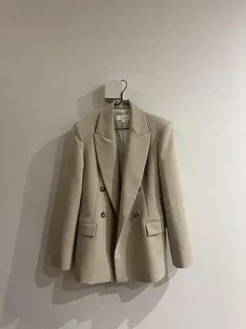 ZARA 베이지 테일러드 자켓