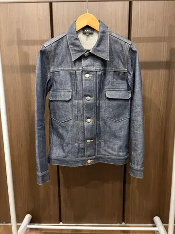 APC 데님 자켓 사이즈 S 마카오 제조