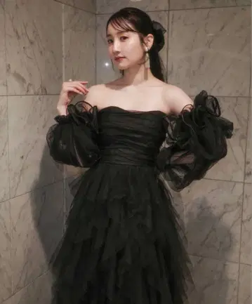 블랙 오프숄더 롱 드레스