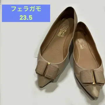 페라가모 베이지 스틸레토 플랫슈즈 페라가모 M