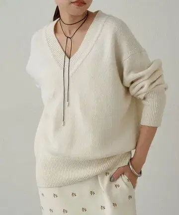 라운지 드레스 울 V 니트 새상품