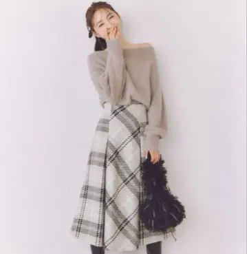 snidel 로빙 체크 롱 스커트 아이보리