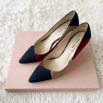 오데트 에 오딜 포인트 플레인 펌프스 23.5cm