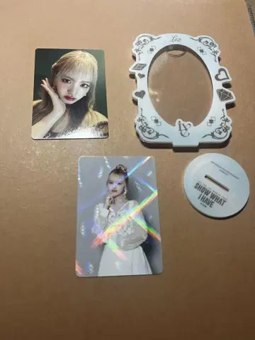 IVE 리즈 트레이딩 카드 스탠드