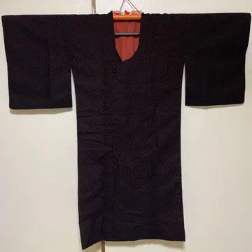 블랙과 빨간색 시스루 무늬 겉옷