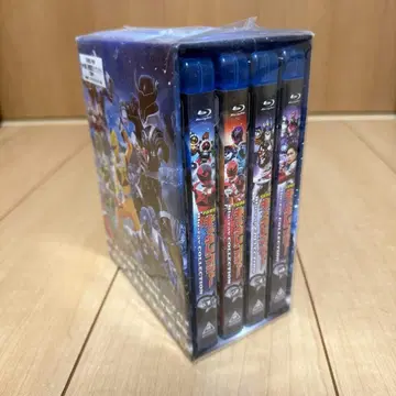 우주전대 큐렌쟈 Blu-ray COLLECTION 전 4권 세트