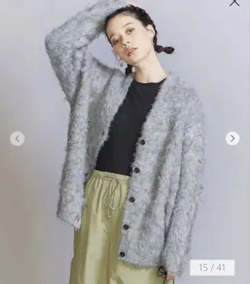 [새상품급] 뷰티 앤 유스 샤기 자카드 V넥 가디건