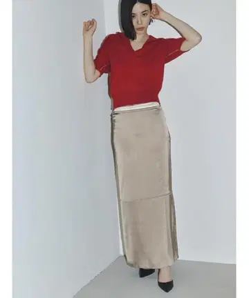 MIESROHE 미스 로에 새틴 I 라인 절개 스커트 모카 거의 새상품
