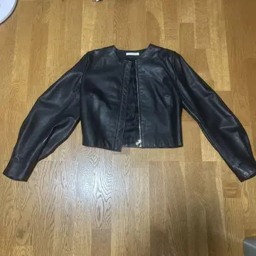 J.W. ANDERSON 블랙 크롭 가죽 자켓