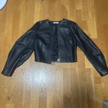 J.W. ANDERSON 블랙 크롭 가죽 자켓