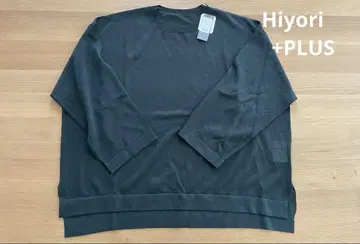 Hiyori PLUS 슬릿 슬리브 상의