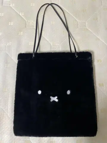 미이피 복슬복슬 토트백 블랙