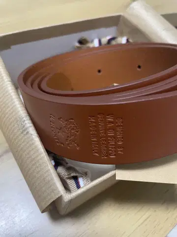 IL BISONTE 브라운 가죽 벨트
