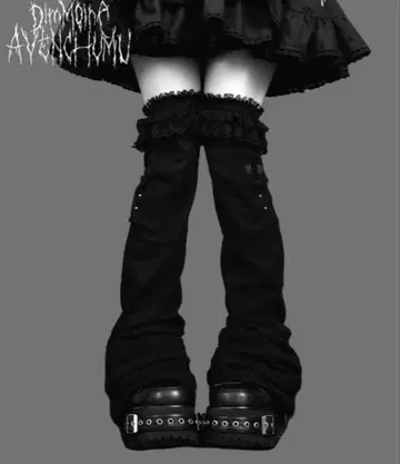 DimMoire x AVENCHUMU 레그 워머 블랙