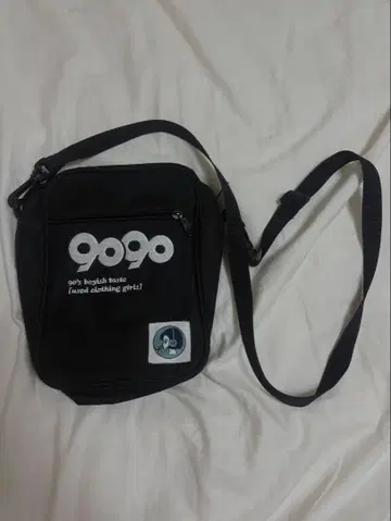 9090 블랙 숄더백
