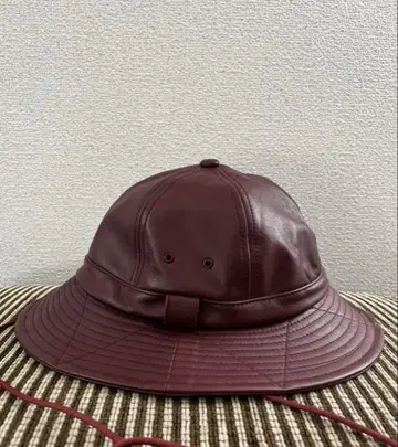 핸더 스킴 레더 버킷햇