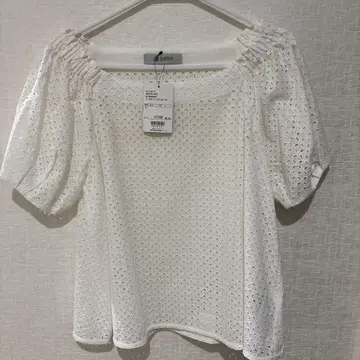 미사용 새상품 나노 유니버스 화이트 반팔 상의