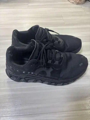 온 on 클라우드 몬스터 28cm