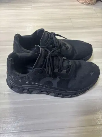 온 on 클라우드 몬스터 28cm