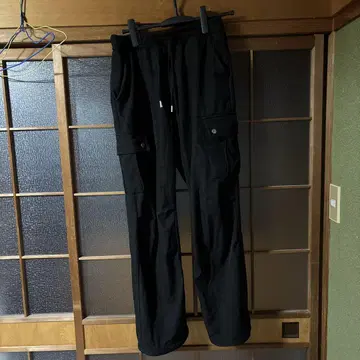블랙 카고 팬츠 드로우 스트링 포함