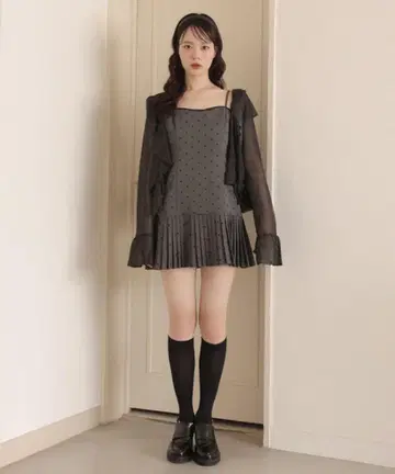 그레이 도트 무늬 플리츠 원피스 M
