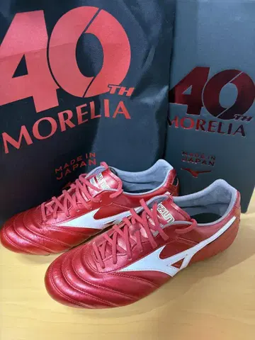 Mizuno Morelia 40th Anniversary 레드